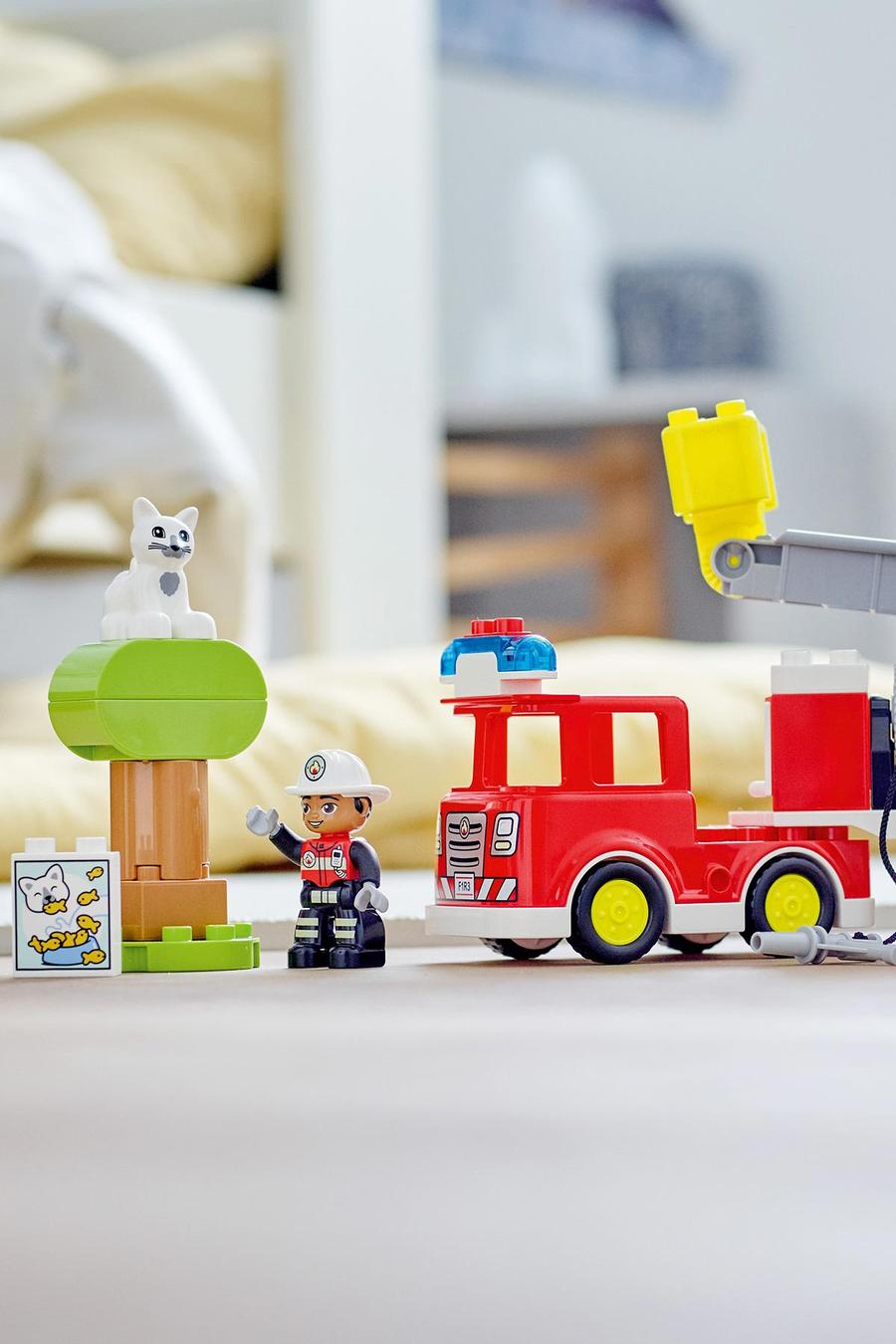  LEGO® DUPLO® Kurtarma İtfaiye Kamyonu 10969 Yapım Oyuncağı (21 Parça)